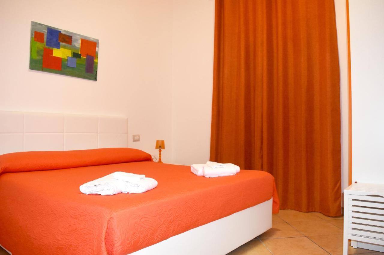 Bed & Breakfast Domus Pepe Scalea Zewnętrze zdjęcie
